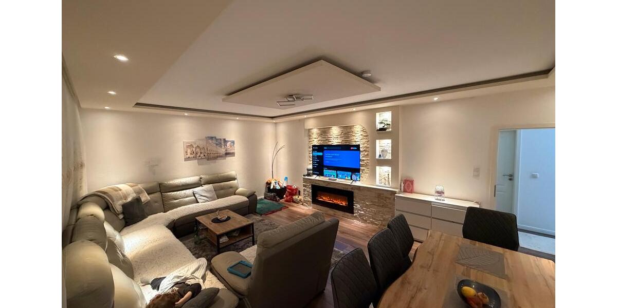 Etagenwohnung Duisburg - 4 Zimmer, 127 m&sup2;, 1.800&euro; | Angebot:25858720