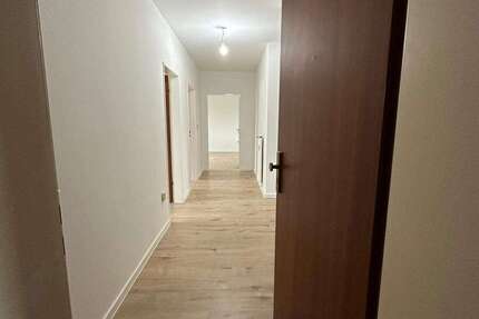 Wohnung Duisburg Hamborn - 3 Zimmer, 80 m&sup2;, 600&euro; | Angebot:27303810