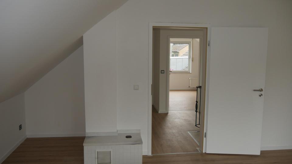 Einfamilienhaus Ratingen Homberg - 6.5 Zimmer, 145 m&sup2;, 2.025&euro; | Angebot:26162644