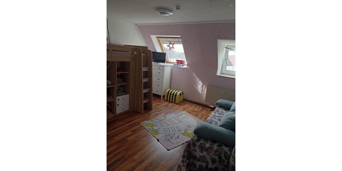 Dachgeschoßwohnung Gladbeck Brauck - 4 Zimmer, 80 m&sup2;, 1.000&euro; | Angebot:26470927