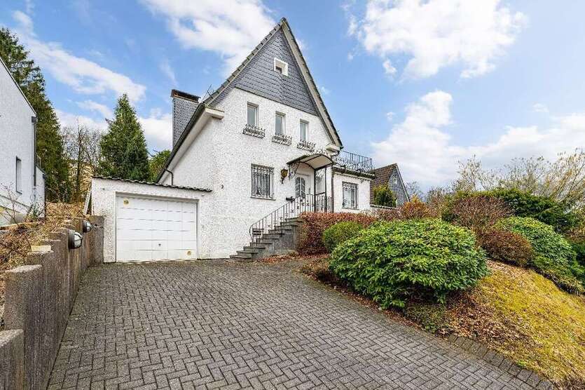Haus zum Kaufen in Remscheid 550.000 € 255 m²