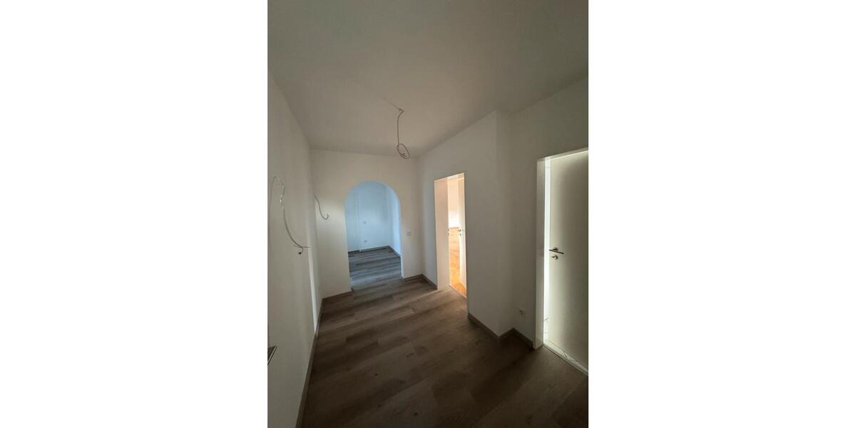 Etagenwohnung Gelsenkirchen Gelsenkirchen-Nord - 1 Zimmer, 100 m&sup2;, 900&euro; | Angebot:25656524