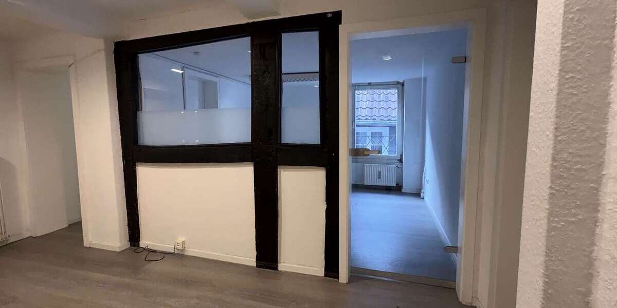 Großes Büro- und Praxisfläche in Hattingens Altstadt mit IT-Raum, LAN, Seminarraum und Gartennutzung 10 zimmer