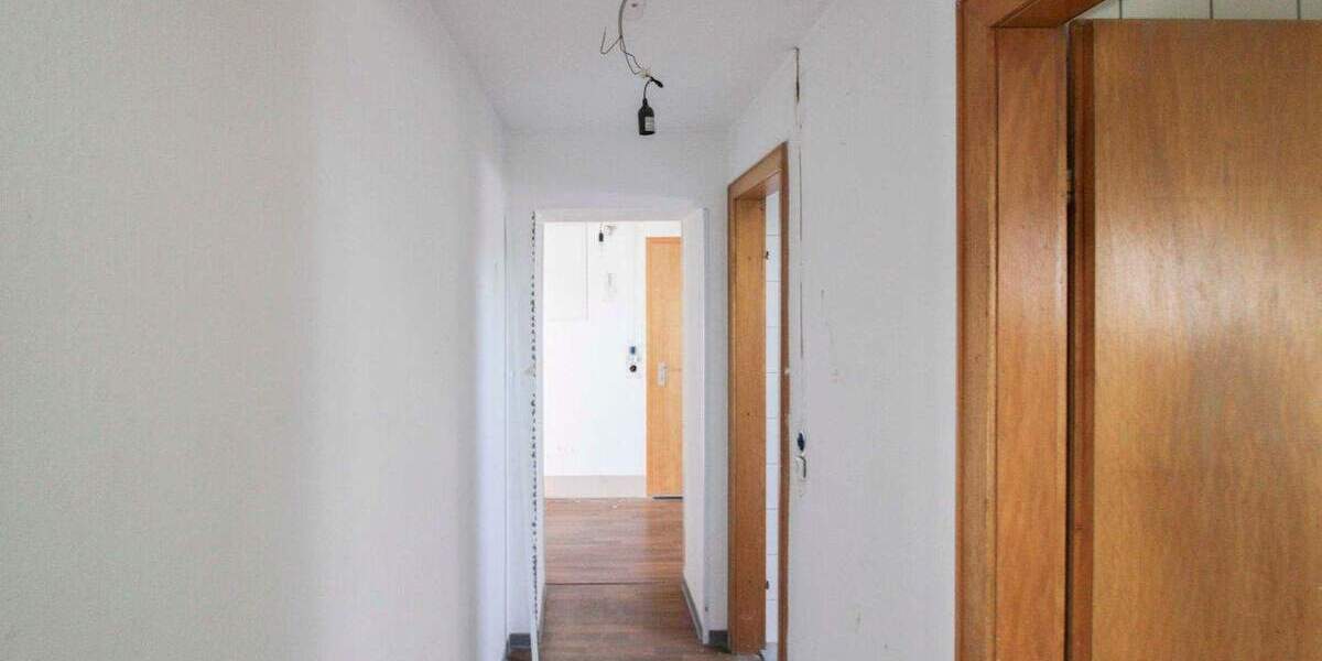 Erst anpacken, dann genießen: Gestaltbare Dachgeschosswohnung in Sackgassenlage 2 zimmer