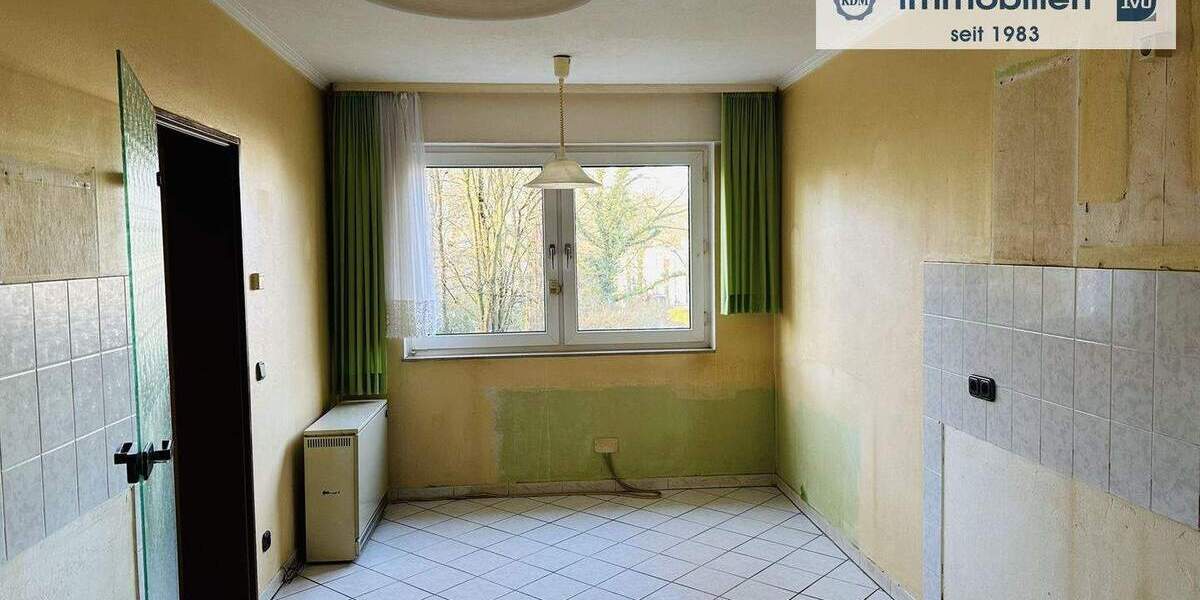 Erdgeschosswohnung mit Loggia und Stellplatz in Essen-Holthausen 3 zimmer