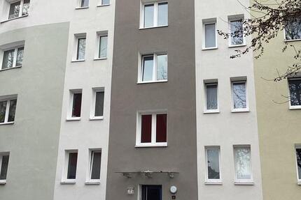 Jetzt zugreifen: renovierte 2-Zimmer-Wohnung mit Balkon 2 zimmer