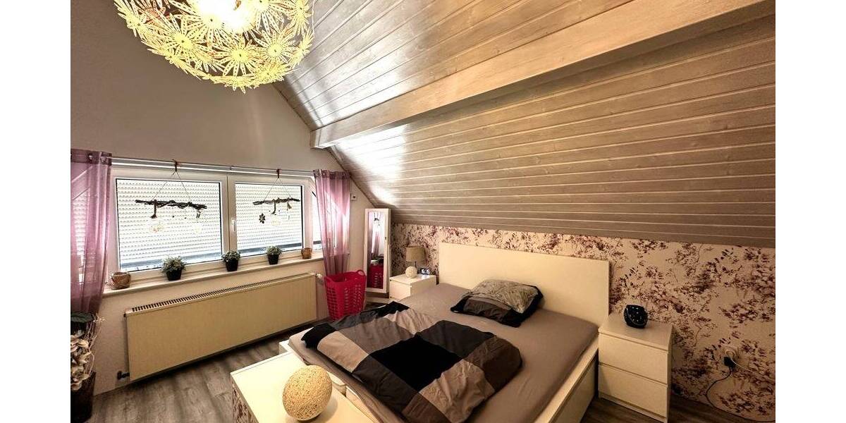 Doppelhaushälfte mit großem Garten und Garage in Essen-Karnap! 6 zimmer