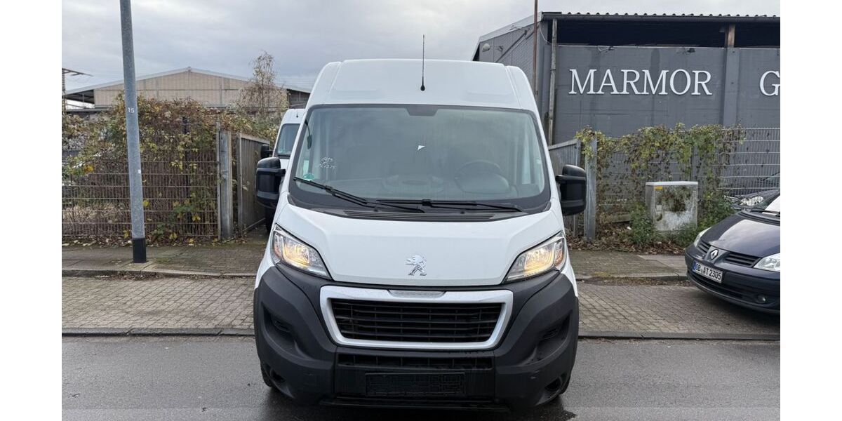 Peugeot Boxer 212.000 km 9.700 &euro; Essen 45143