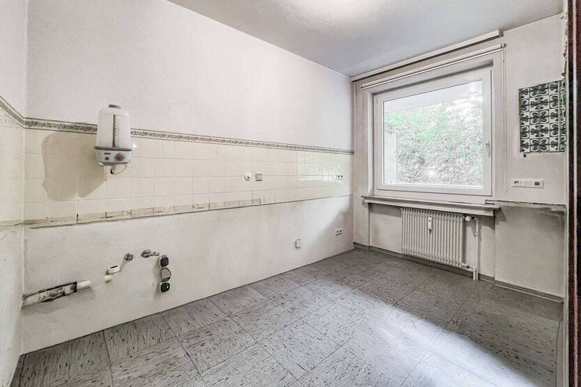 4,5 Zimmer - Balkon - Tiefgarage - freigezogen