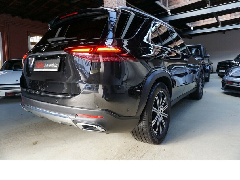 Mercedes-Benz GLE 350 de 4M Leder MBUX Burm Pano 360° Exklusiv 6.308 km 81.900 € Wuppertal 42327