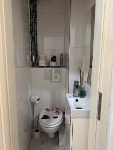 ERDGESCHOSS, SOFORT VERFÜGBAR & GARTENNUTZUNG 3 zimmer