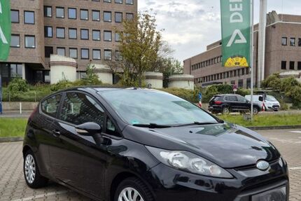 Ford Fiesta 301.000 km 2.100 &euro; Essen 45130