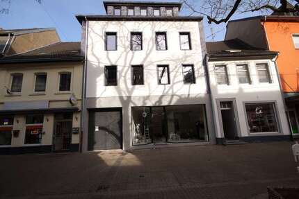 Haus zum Kaufen in Krefeld Uerdingen 1.395.000 € 593 m²
