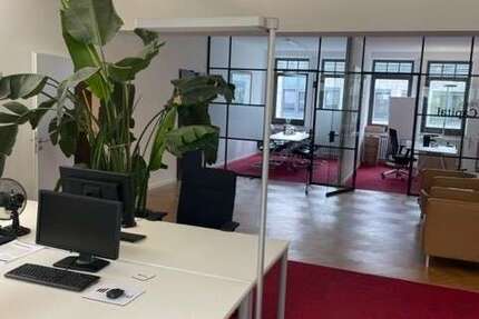 Büro in Düsseldorf 3.206,78 € 143 m²