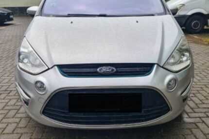 Ford S-Max 266.000 km 4.100 € Düsseldorf 40591