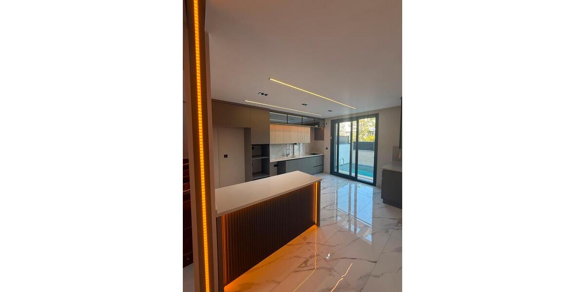 Villa Gelsenkirchen Gelsenkirchen-Mitte - 5 Zimmer, 170 m&sup2;, 320.000&euro; | Angebot:27488206
