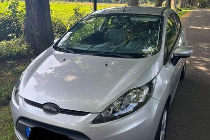 Ford Fiesta 82.000 km 3.500 &euro; Recklinghausen 45659