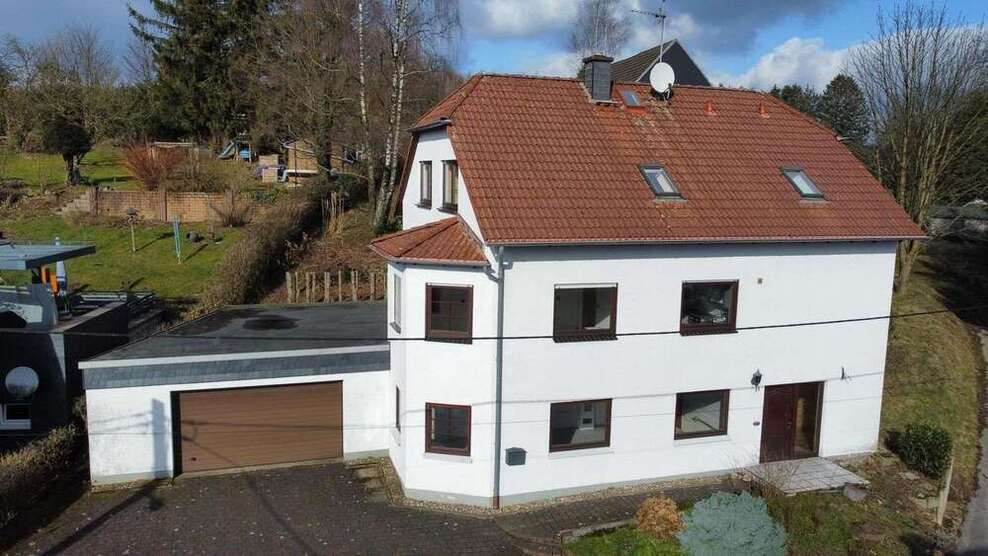 Haus zum Kaufen in Remscheid 640.000 € 188 m²
