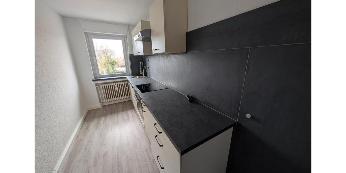 Dachgeschoßwohnung Oberhausen Biefang - 3.5 Zimmer, 75 m&sup2;, 530&euro; | Angebot:25918413