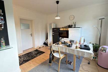 Zwei vermietete Wohneinheiten mit großem Garten und ausbaufähigem DG zur WohnungMaisonette - Wohnung Essen Stadtbezirk VI | Angebot:24796116