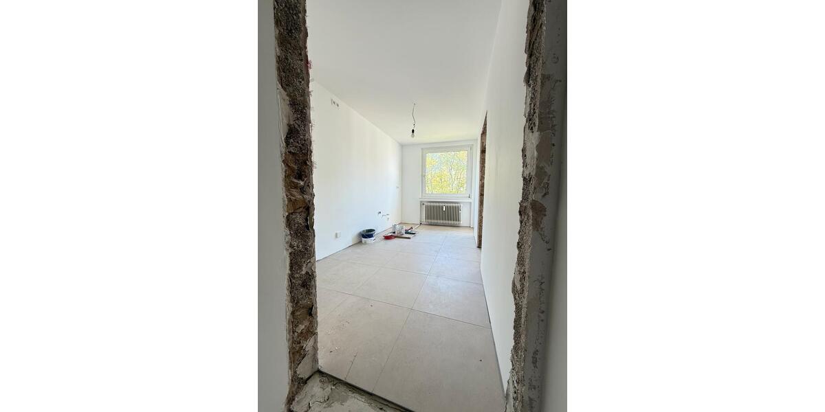 Etagenwohnung Wuppertal Lichtenplatz - 3 Zimmer, 100 m&sup2;, 1.490&euro; | Angebot:26372701