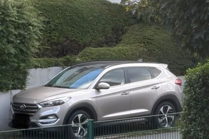Hyundai TUCSON 130.000 km 10.999 &euro; Bochum 44803