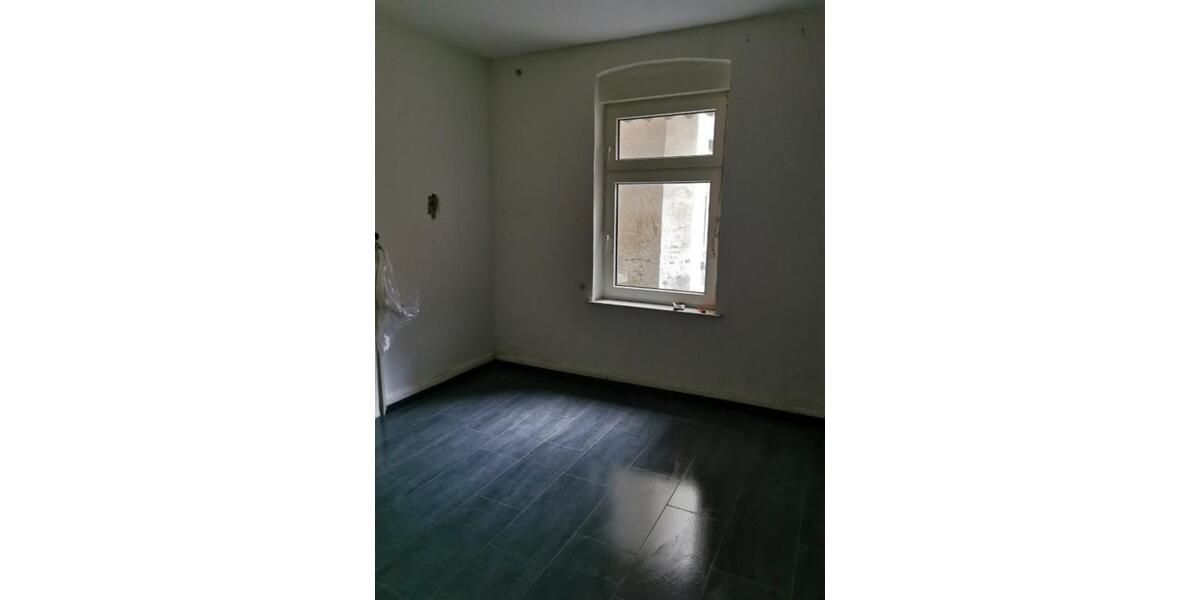 4 Zimmer +1 Durchgangszimmer, ca.108 m2, von priv. zu verm. 5 zimmer