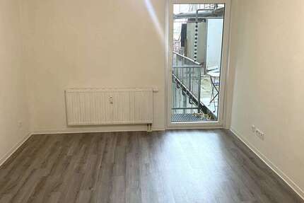 Wohnung zum Mieten in Dortmund 350 € 25.44 m²