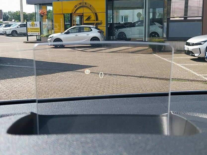 Opel Combo Life - e Ultimate 4.500 km 28.290 € HAAN 42781