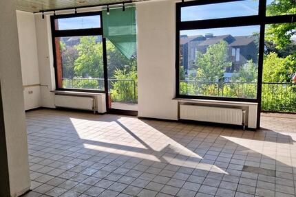 Helle Gewerbeeinheit mit ca. 80 m² in gut erreichbarer Lage zimmer