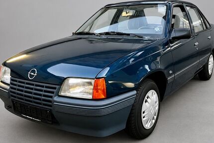 Opel Kadett 103.550 km 2.750 &euro; Essen 45127