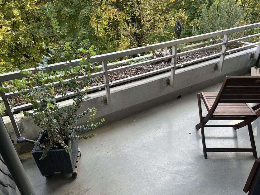 Wohnung zum Kaufen in Erkrath 194.000 € 77 m²