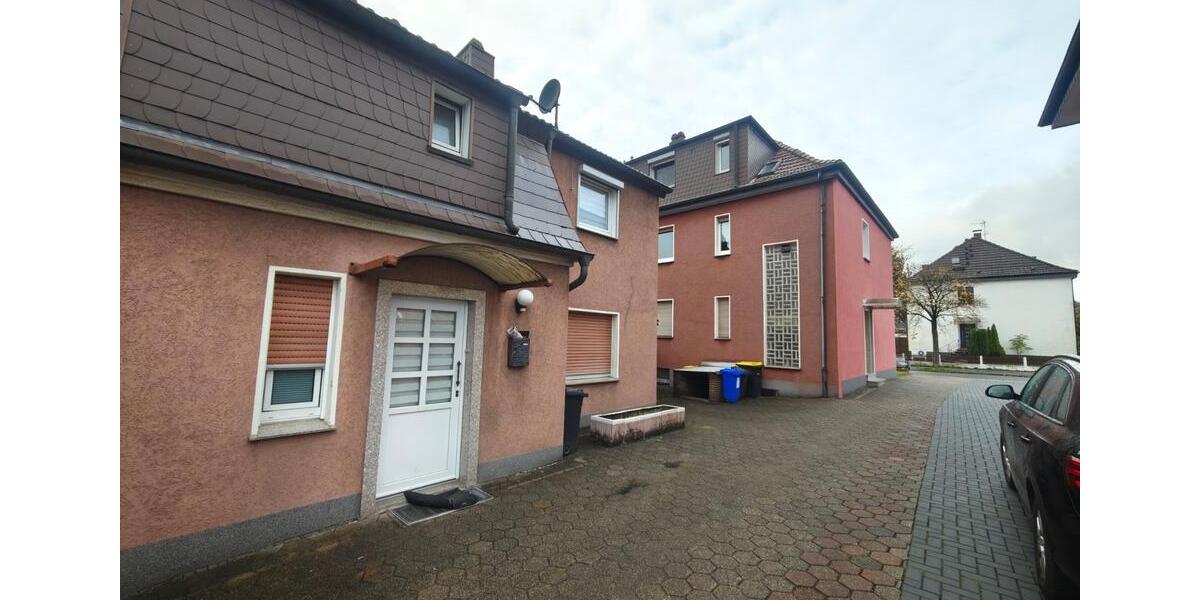 Einfamilienhaus freistehend + Mehrfamilienhaus auf Kaufgrundstück 10 zimmer