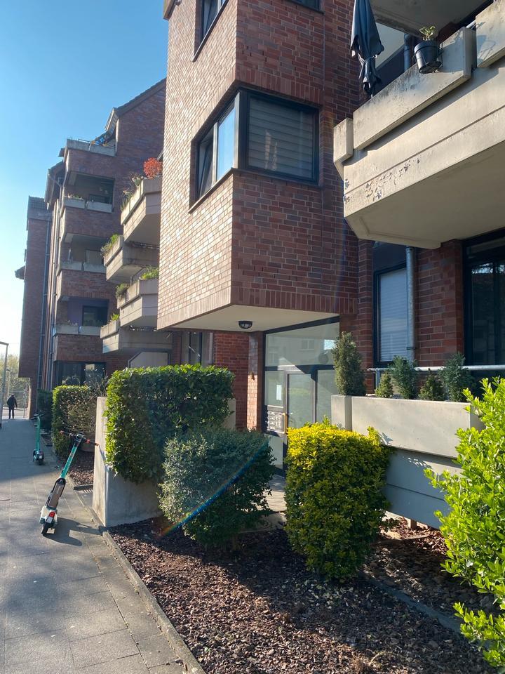 Solingen 2 Zi.Wohnung Nähe Hauptbahnhof mit Stellplatz Balkon