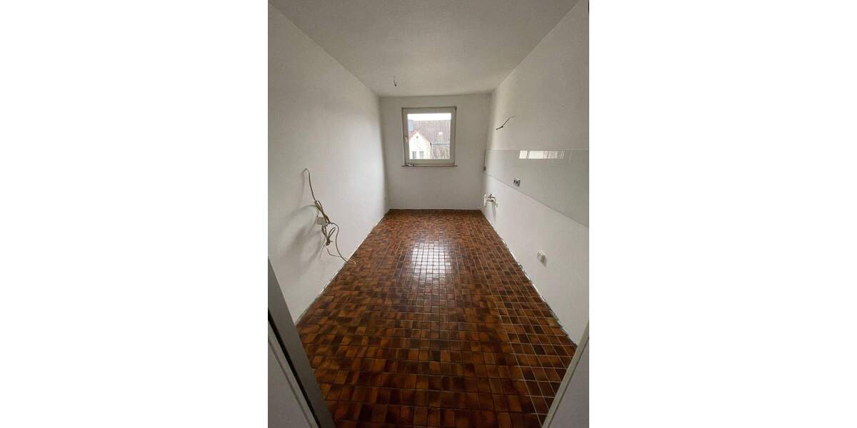 Etagenwohnung Bochum Harpen - 2 Zimmer, 83 m&sup2;, 187.500&euro; | Angebot:25835153
