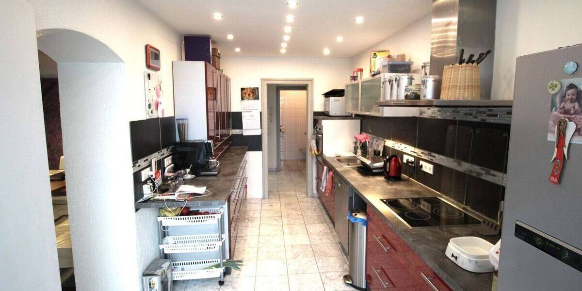 Mehrfamilienhaus, Wohnhaus Düsseldorf Hubbelrath - 7 Zimmer, 237 m&sup2;, 870.000&euro; | Angebot:21133415