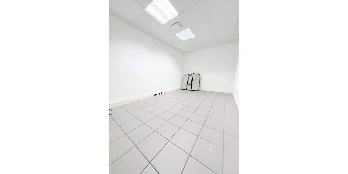 Gewerbeobjekt Oberhausen Osterfeld-West - 2 Zimmer, 455&euro; | Angebot:25748232