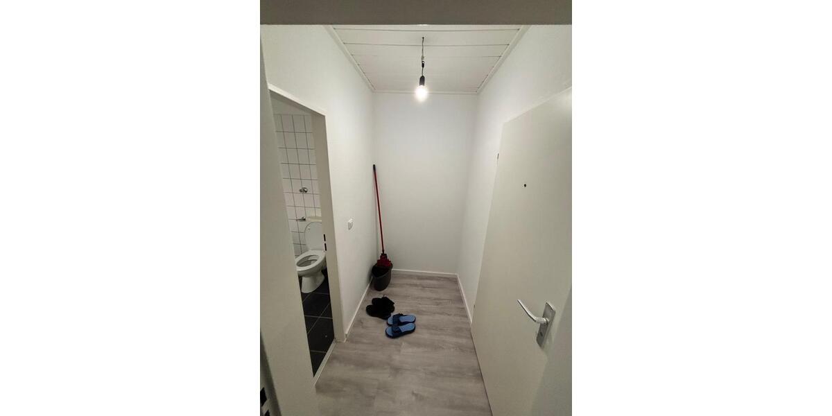 Frisch renovierte, 1-Zimmer-Wohnung im EG in Duisburg 1 zimmer