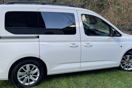 VW Caddy 64.000 km 24.900 &euro; Essen 45136