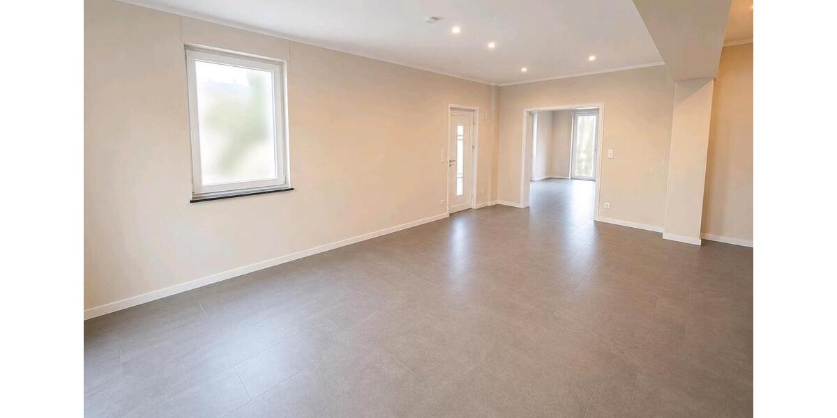 Einfamilienhaus Hünxe - 8 Zimmer, 246 m&sup2;, 489.000&euro; | Angebot:27426516