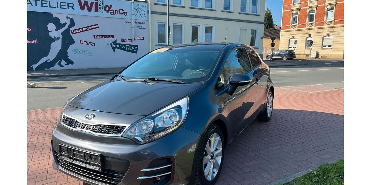 Kia Rio 34.000 km 7.990 &euro; Recklinghausen 45657