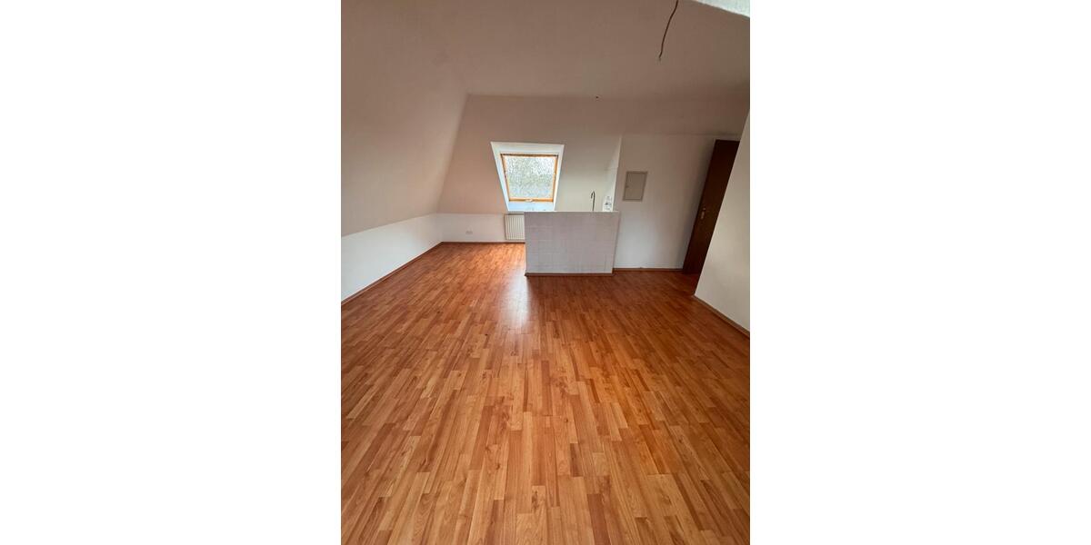 DG-Wohnung mit Küche in der Nähe von Schloss Strünkede, Herne 2 zimmer