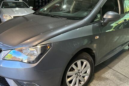 Seat Ibiza 90.000 km 6.390 &euro; Duisburg 47059