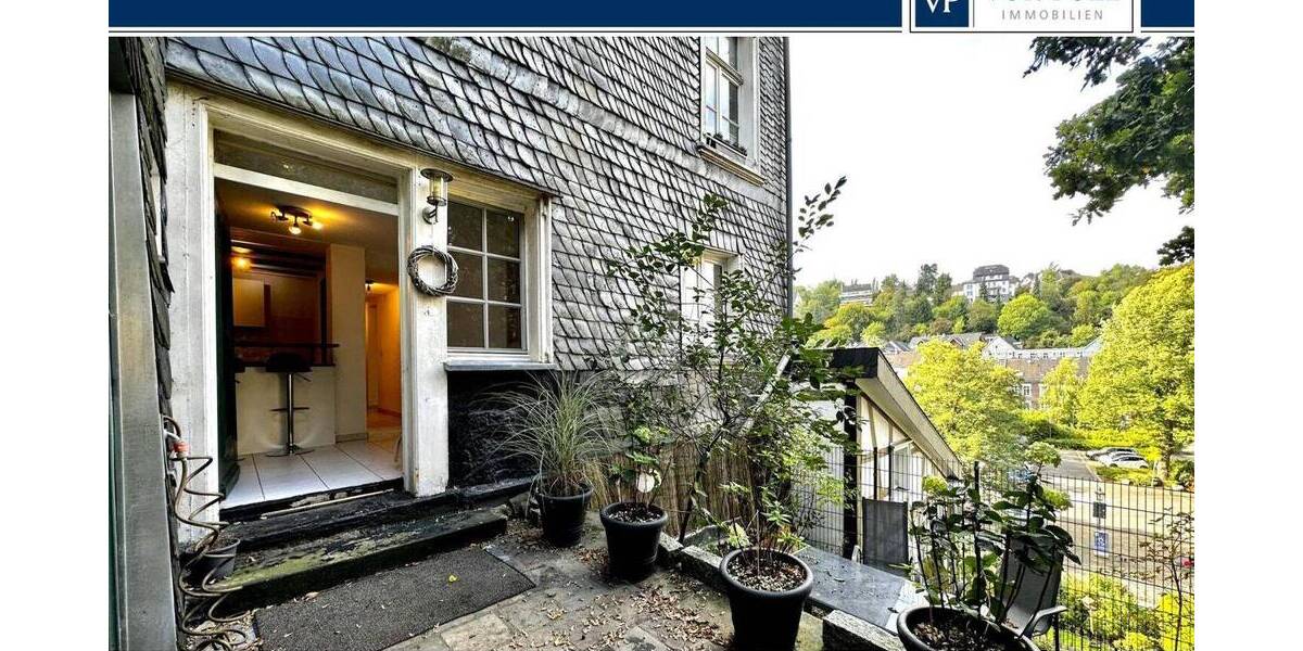 3-Zimmer-Altbau mit Terrasse und Privatzugang 3 zimmer