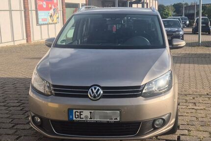 VW Touran 317.155 km 6.200 &euro; Gelsenkirchen 45894