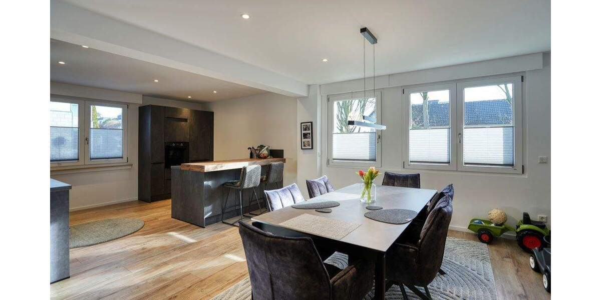 Doppelhaushälfte Bochum Stiepel - 7 Zimmer, 234 m&sup2;, 850.000&euro; | Angebot:25687051