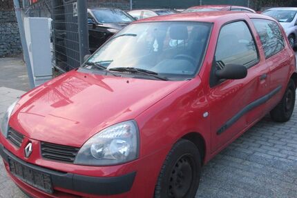 Renault Clio 185.000 km 599 &euro; Oberhausen 46149