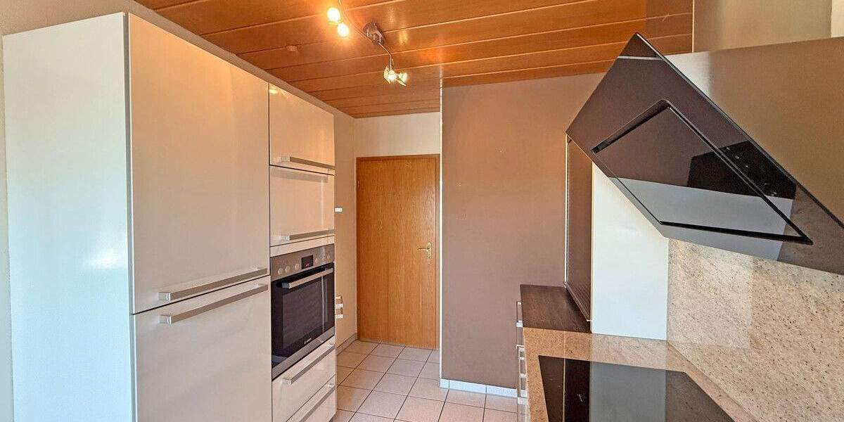 Etagenwohnung Dinslaken Bruch - 4 Zimmer, 115 m&sup2;, 259.000&euro; | Angebot:24622094