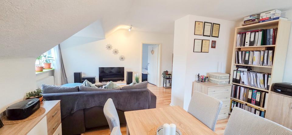 Dachgeschoßwohnung Bottrop Feldhausen - 3.5 Zimmer, 85 m&sup2;, 540&euro; | Angebot:25655187