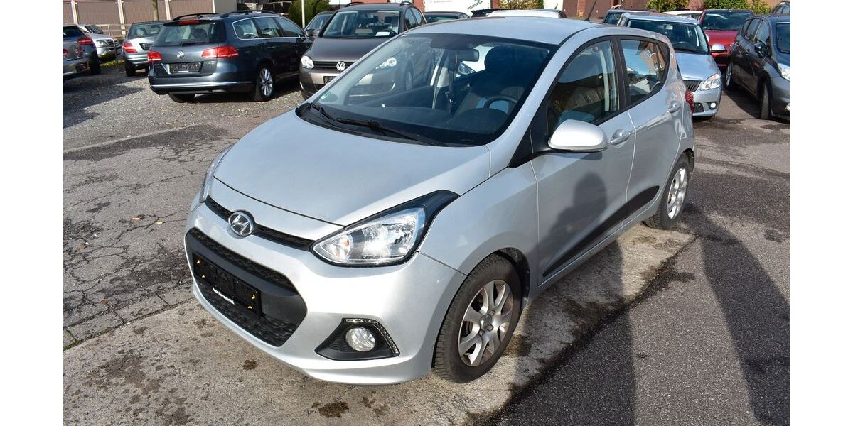 Hyundai i10 32.500 km 11.880 &euro; Oberhausen 46145
